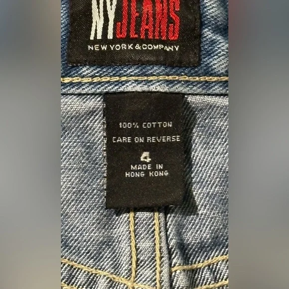 New York &Co.blue Straight Leg Jeans with glitter sparkles, size 4. - Picture 7 of 8